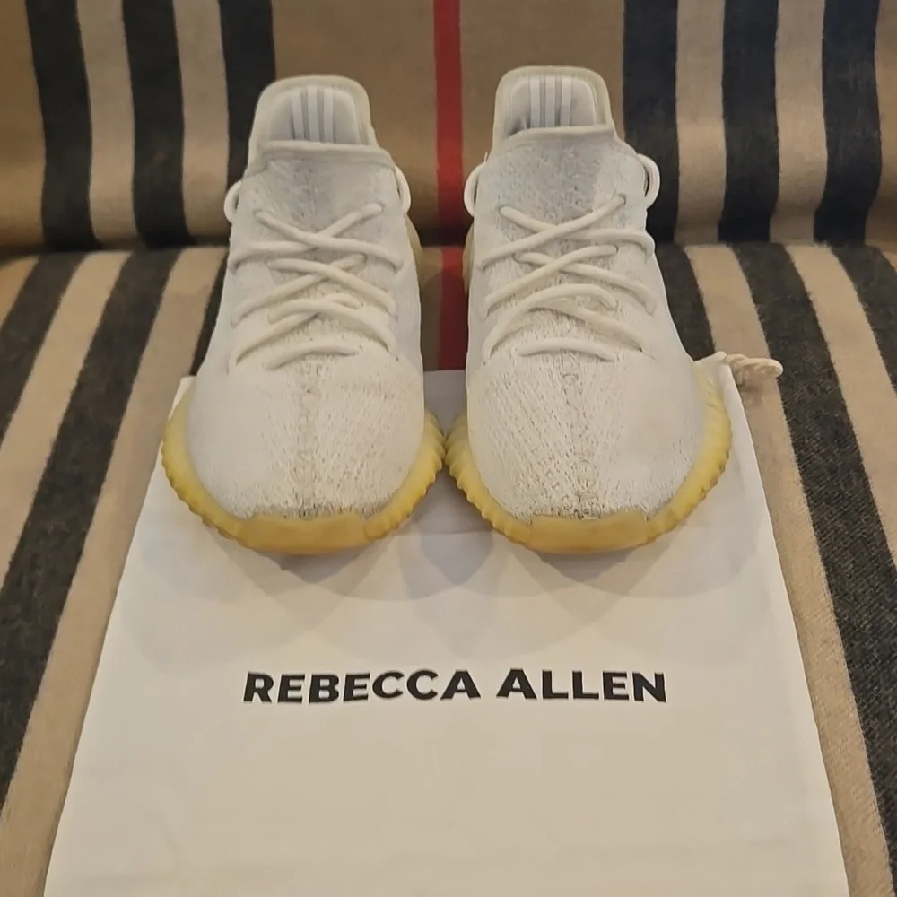 Adidas Yeezy BOOS 350 VS Low Cream White Sz  8 US - Picture 7 of 8